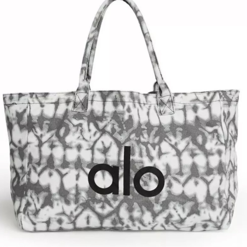 COPY - Alo Gray and White Tote Bag